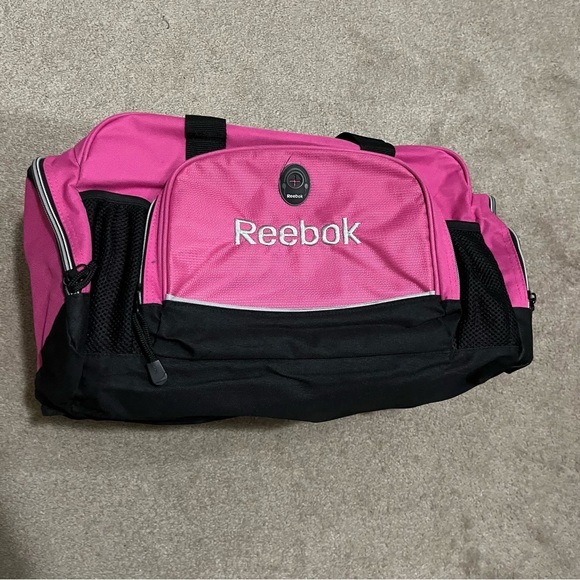 Reebok Pink Large Gym Bag - Picture 1 of 5